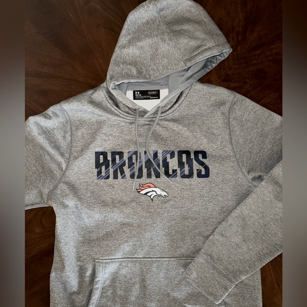 Denver Broncos Under Armour sweatshirt